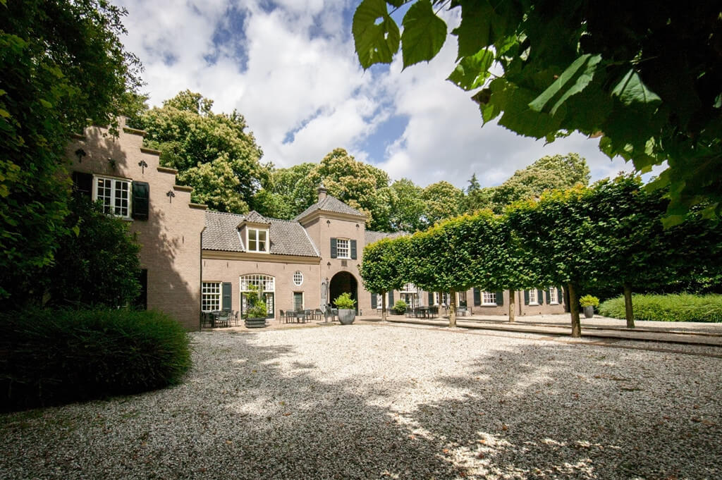 Eisen voor het Grote Pietenhuis